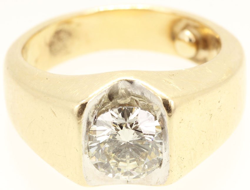 14KT YELLOW GOLD MAN'S CAST RING: Weight- 17.30 grams appraisal value- $11,777.00