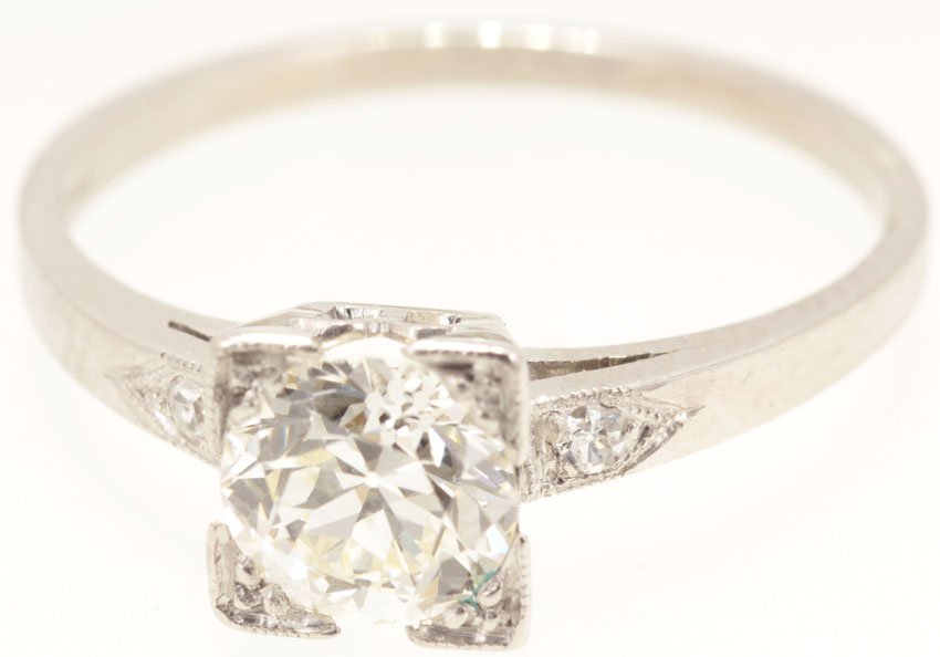 LADIES PLATINUM DIAMOND RING: appraisal value $5,000