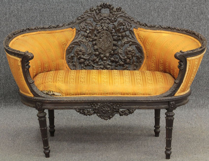 FRENCH ROCOCO CARVED SETTEE: early 20th century Length- 48"