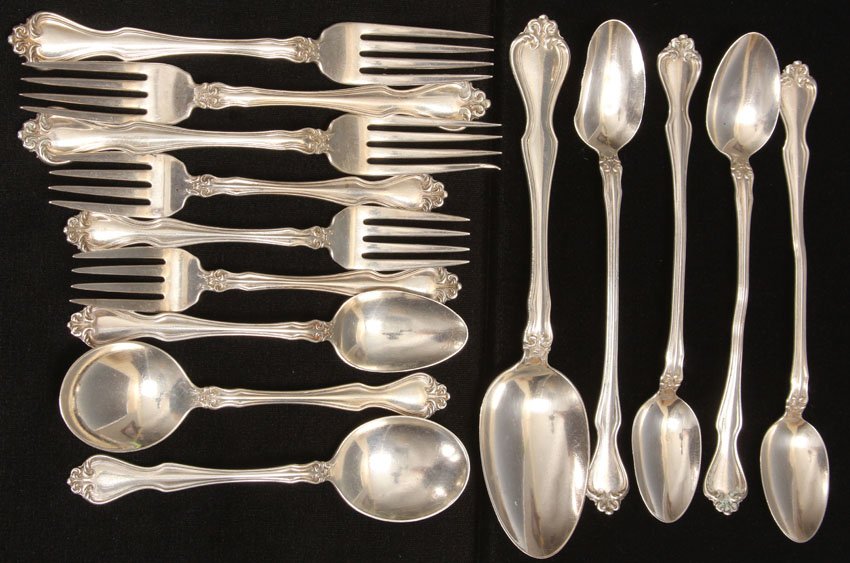 SET OF (14) PCS. STERLING SILVER FLATWARE: Weight- 16 troy oz..
