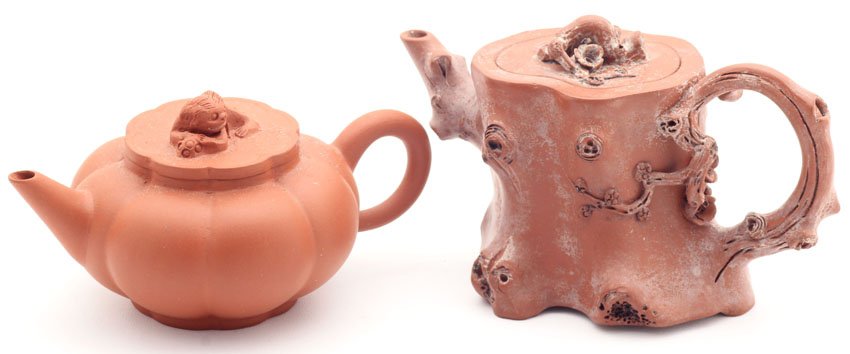 LOT OF (2) VINTAGE Y-SING TEA POTS: Length- 4 1/2"