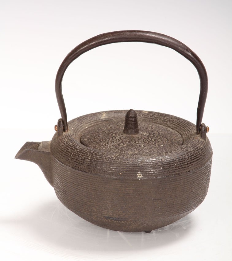 EARLY JAPANESE CAST IRON TEAPOT: 19th century Length- 6 1/2"