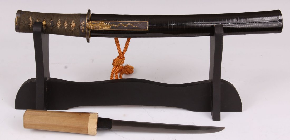 JAPANESE SAMURAI TANTO, GASSAN WITH ORIGINAL PAPER: Mint condition with Abakhi of Shakudo Blade Length of blade- 7 3/4"