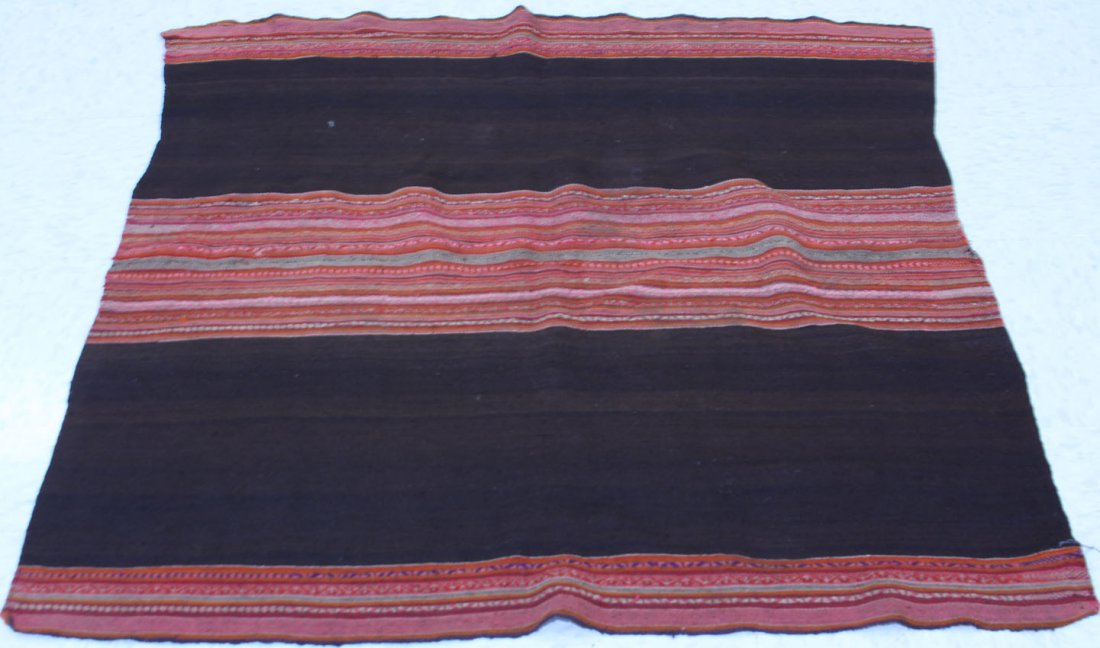 SOUTH AMERICAN CARPET: Overall- 3' 10" x 4'