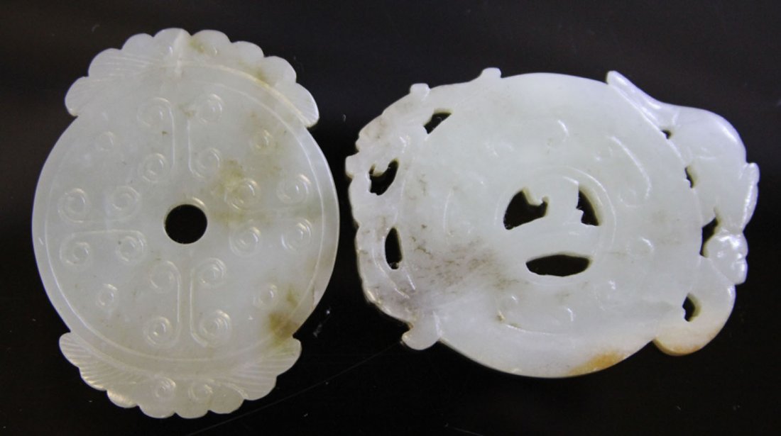 LOT OF (2) CHINESE JADE CARVINGS, 1900'S: Provenance- Private Collection Of East Coast Collector Length- 2 1/2" Weight- 68.3 grams Condition- hairline crack in one