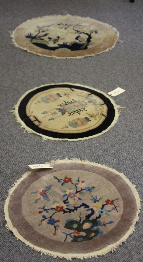 LOT OF (3) CHINESE WOOL ROUND CARPETS: Diameter- 24"- 34"