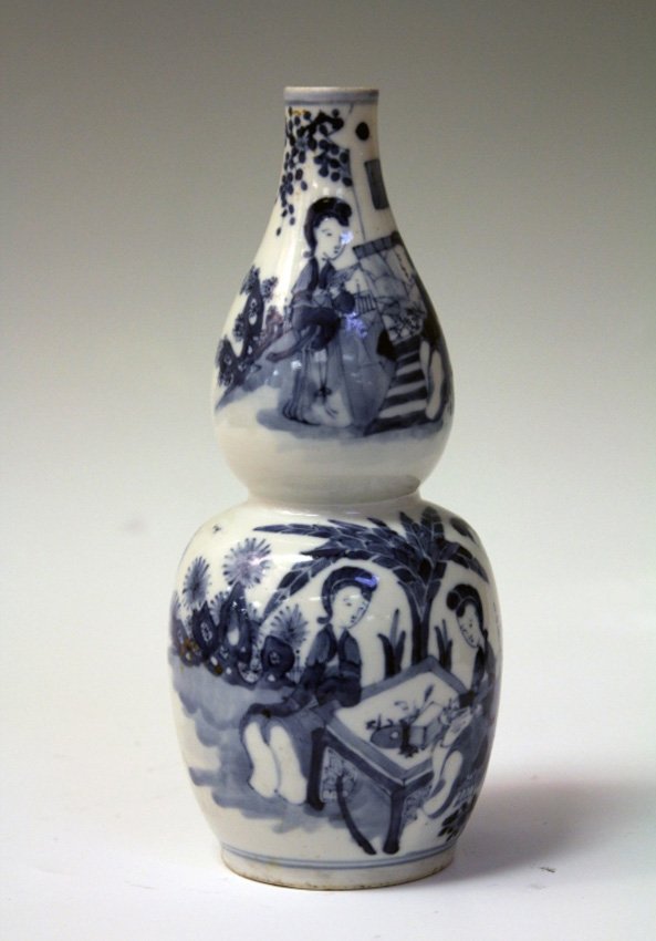 QING DYNASTY BLUE AND WHITE PORCELAIN VASE: With mark on bottom Height- 10 1/2"