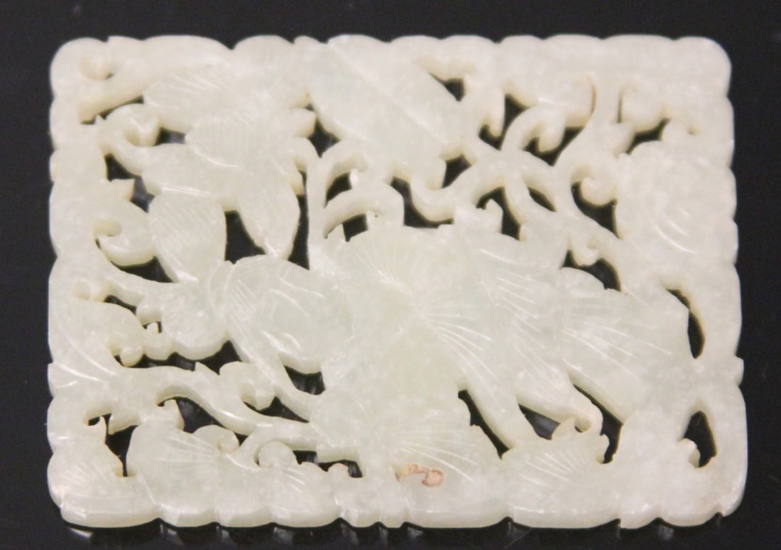 VINTAGE CHINESE JADE CARVING: Provenance- The Sutton Collection Length- 2 1/4" Weight- 24 grams