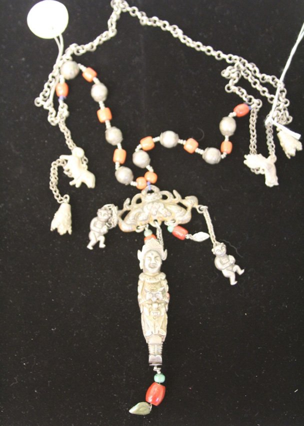 VINTAGE CHINESE COURT NECKLACE: Provenance- The Sutton Collection Weight- 137 grams