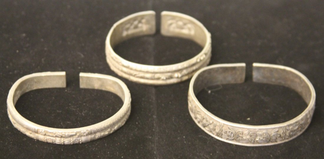 LOT OF (3) VINTAGE CHINESE BRACELETS: Provenance- The Sutton Collection Weight- 197 grams
