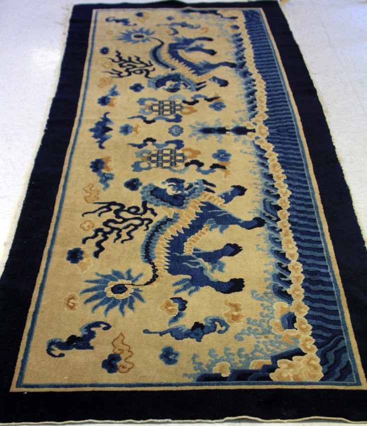 VINTAGE CHINESE RUNNER: Overall- 3' 5" x 10'