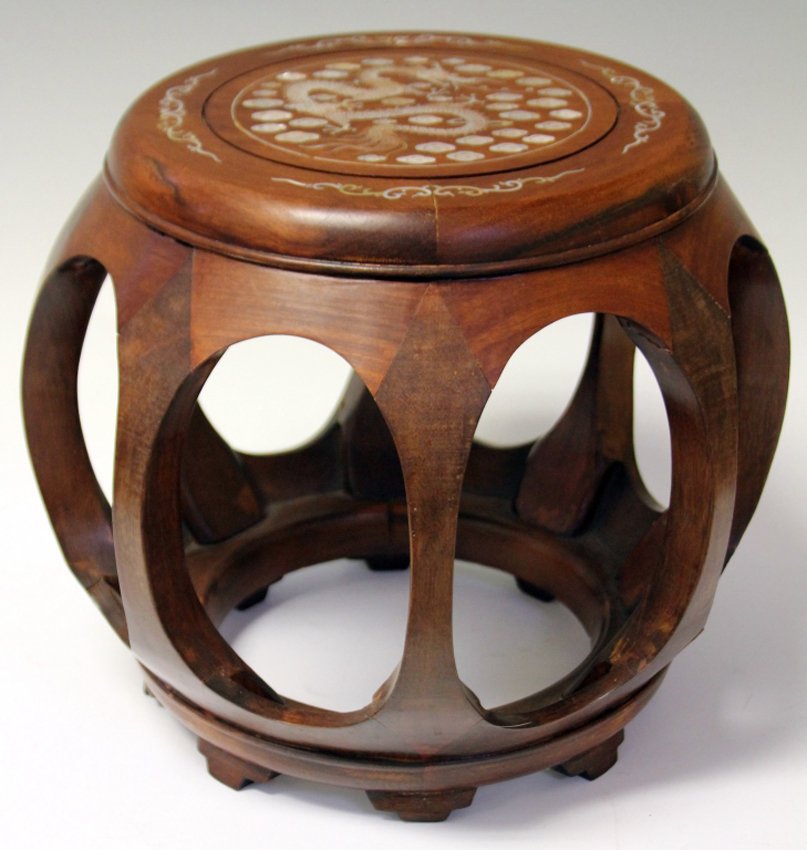 VINTAGE CHINESE INLAID STOOL/STAND: Height- 13 1/2"