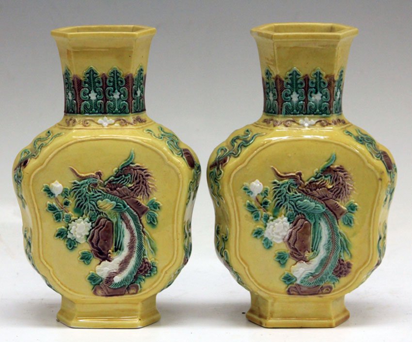 PAIR OF VINTAGE  CHINESE POTTERY VASES (1 of 2)