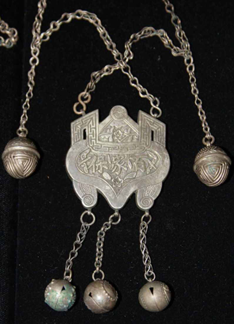LOT OF (2) QING DYNASTY SILVER COURT NECKLACES (1 of 5)