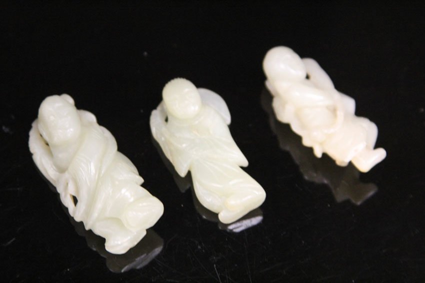 LOT OF (3) VINTAGE CARVED JADE FIGURES (1 of 1)