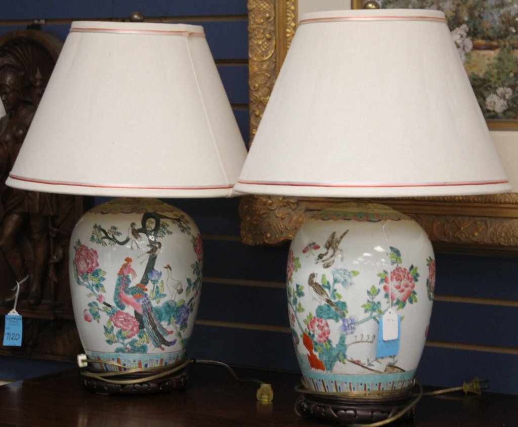 PAIR OF CHINESE STYLE PORCELAIN LAMPS WITH SHADES (1 of 3)