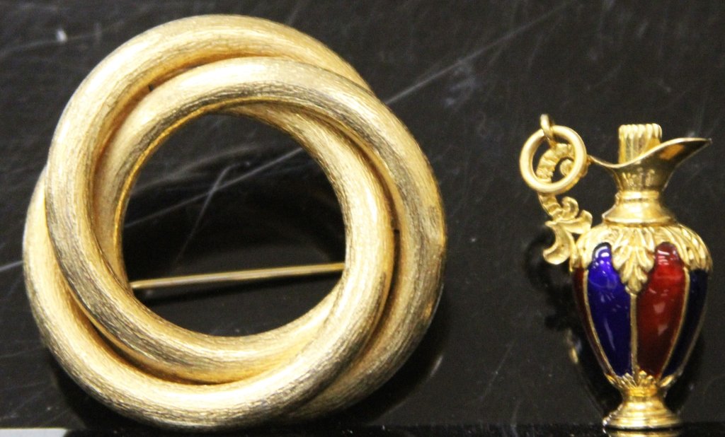 LOT OF (2) 14KT-18KT DECORATIVE PINS (1 of 3)