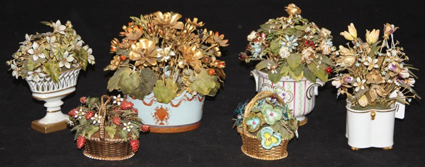 LOT OF (7) FRENCH PORCELAIN AND METAL BASKETS (1 of 6)