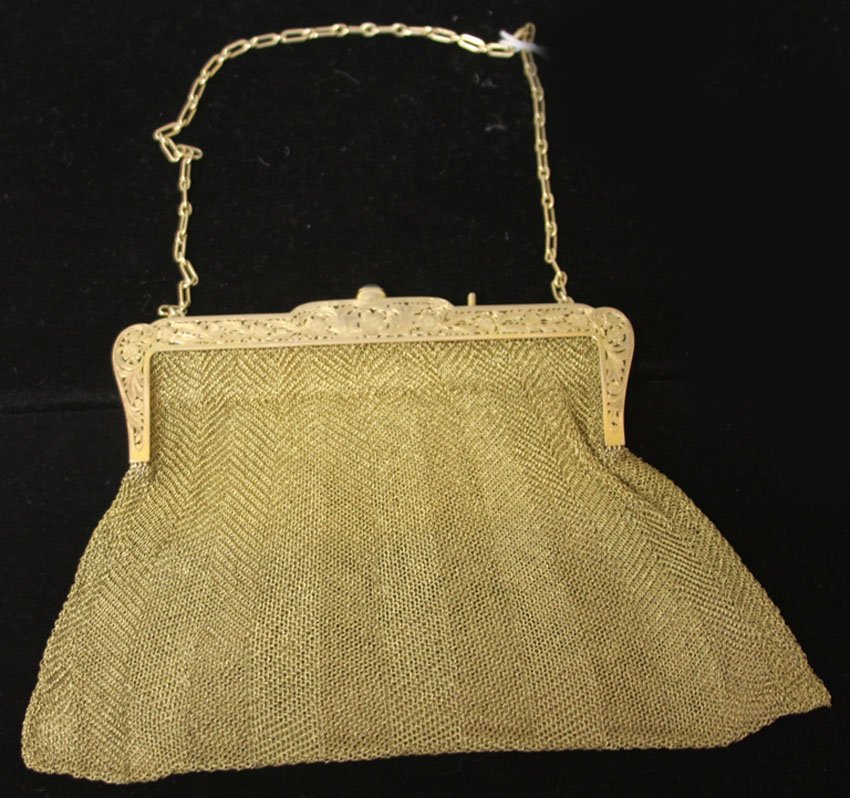 14KT VINTAGE GOLD MESH PURSE WITH SAPPHIRE (1 of 2)