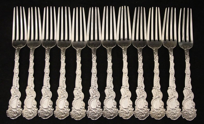 LOT OF (12) STERLING SILVER DINNER FORKS (1 of 2)