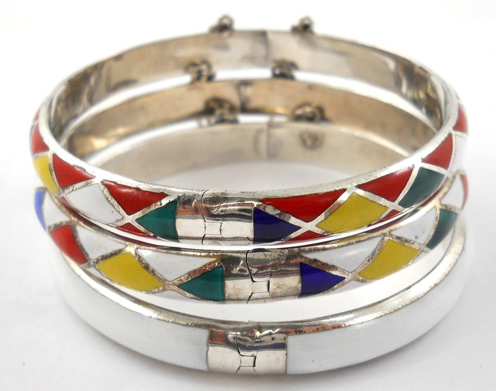 3 Vintage Sterling Silver Bangles: Dress up a bit with these three beautiful, vintage sterling silver bangles...you get all three for one money. These are said to have came from Siam in the mid to late 70s. Each is marked "sterling 925