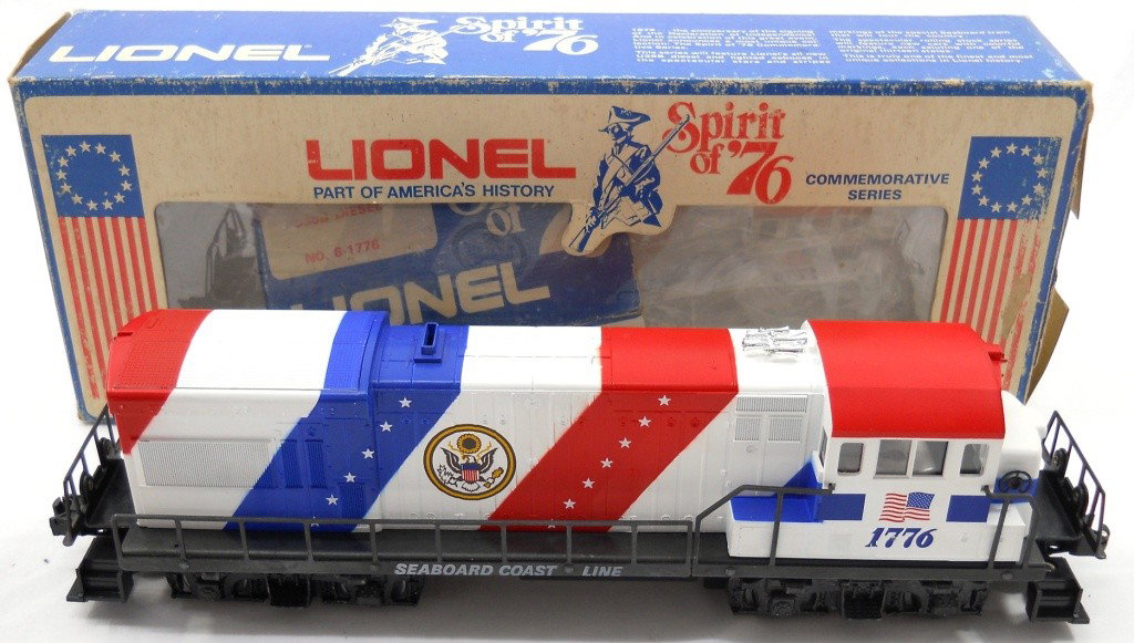 Lionel Spirit of '76 Diesel Engine U-36B: This is Lionel Spirit of '76 U-36B Diesel Engine No. 6-1776, Commemorative Series with the original box. This is a beautiful red, white and blue engine made of metal, with operating knuckle couplers a