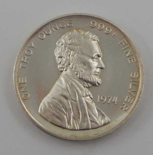 247 1974 Lincoln 999 One Troy Ounce Silver Round