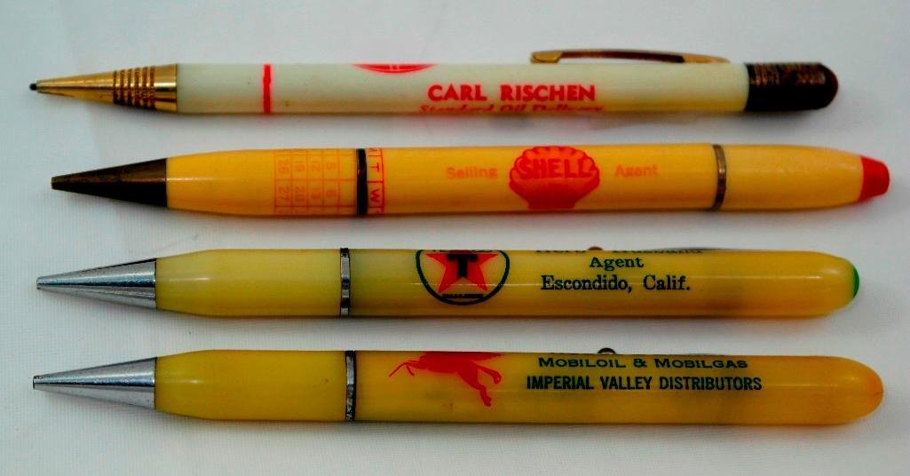 Lot of 4 Vintage Advertising Gas Mechanical Pencils -: This lot of four vintage mechanical pencils all features gas advertising on them. The pencils include: House & Dizney Mobiloil & Mobilgas Carl Rischen Standard Oil Delivery Hugh M. Wilson Shell Produc