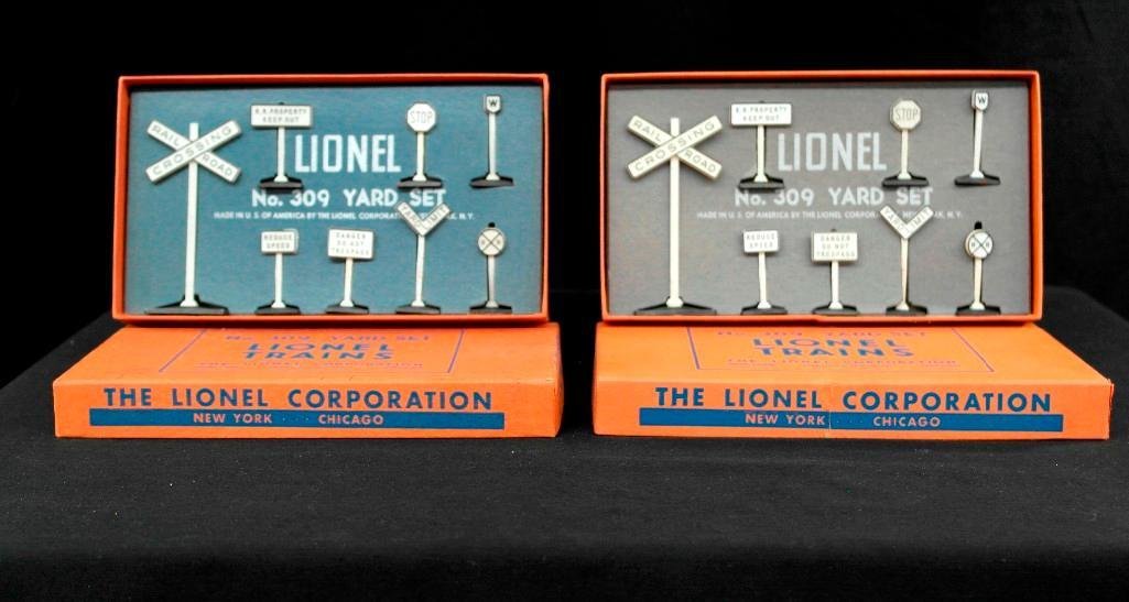 Lionel Trains no. 309 - Yard Set - Lot of 2 Sets -: This lot contains two (2) sets of Lionel Trains no. 309 - Yard Set. Both sets come with the original box and and all the original signs. Boxes and signs are in very good condition. Boxes measure appor