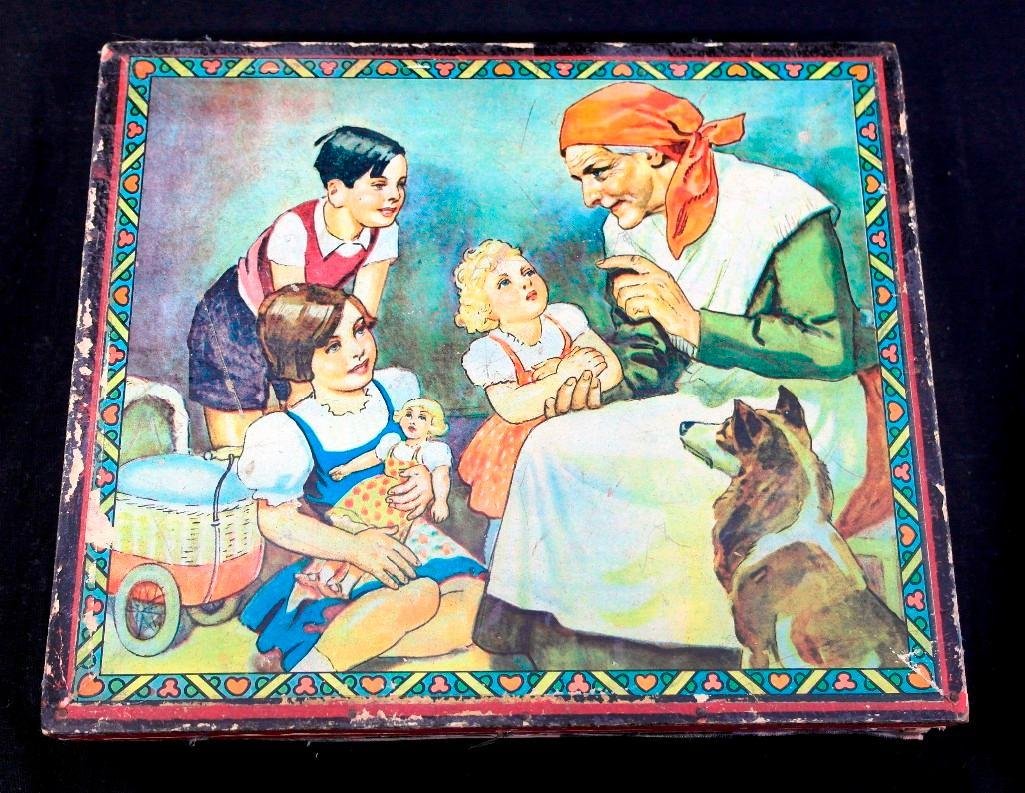 Vintage Victorian Lithograph Wood Blocks Puzzle with: Offered is a colorful vintage Victorian Lithograph Wood Blocks Puzzle with the box. It consists of 30 multi-sided lithographed wood blocks which make up 6 different puzzles. The box measures 10 1/2" x