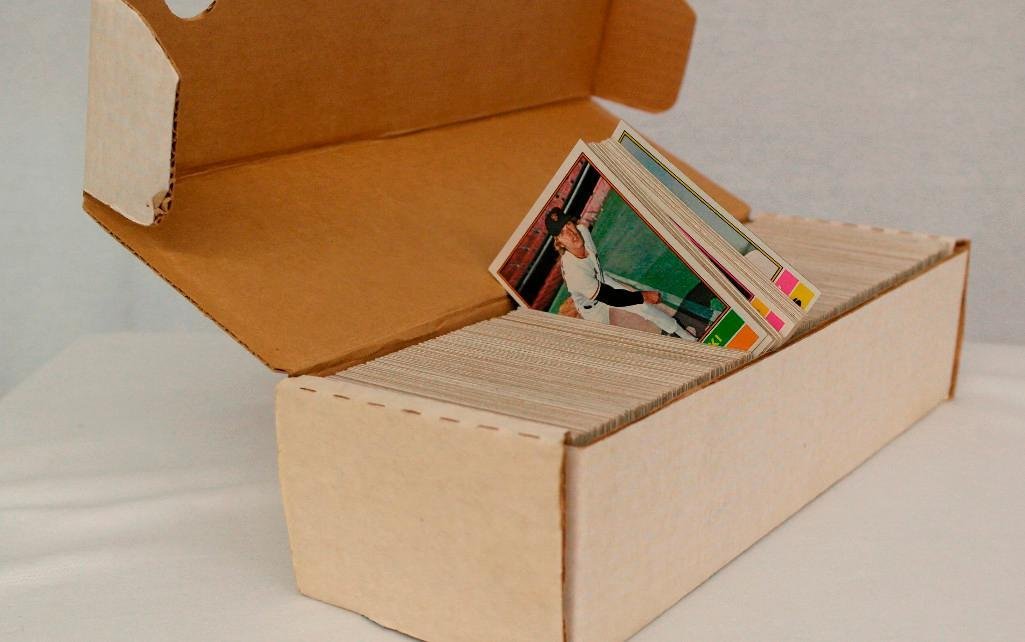 1976 Topps Baseball Cards (Complete Set 1-660) (1 of 9)