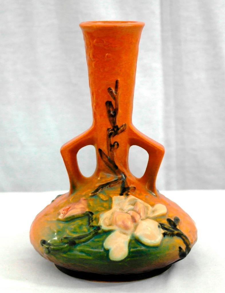 Roseville Magnolia Double-Handle Vase (1 of 5)