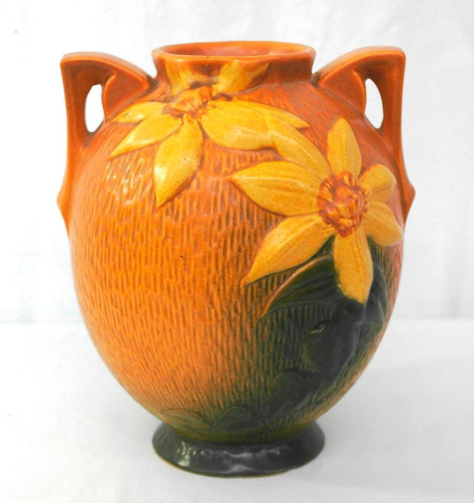 Roseville Clematis Double Handled Vase (1 of 8)