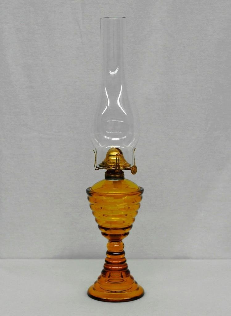 Beehive Style Glass Oil Lamp with B&P #1 Queen Anne (1 of 4)