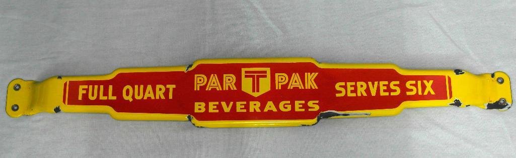 Porcelain Door Push Advertising Par-T-Pak Beverages: Back in the good old days, door pushes were used by small stores to help prevent customers from inadvertently damaging the screens on their screen doors. This porcelain door push advertises Par-