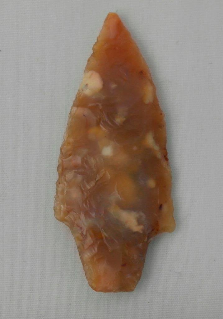 Stemmed Agate Dart Point Found at Maybe Site in Oregon (1 of 2)
