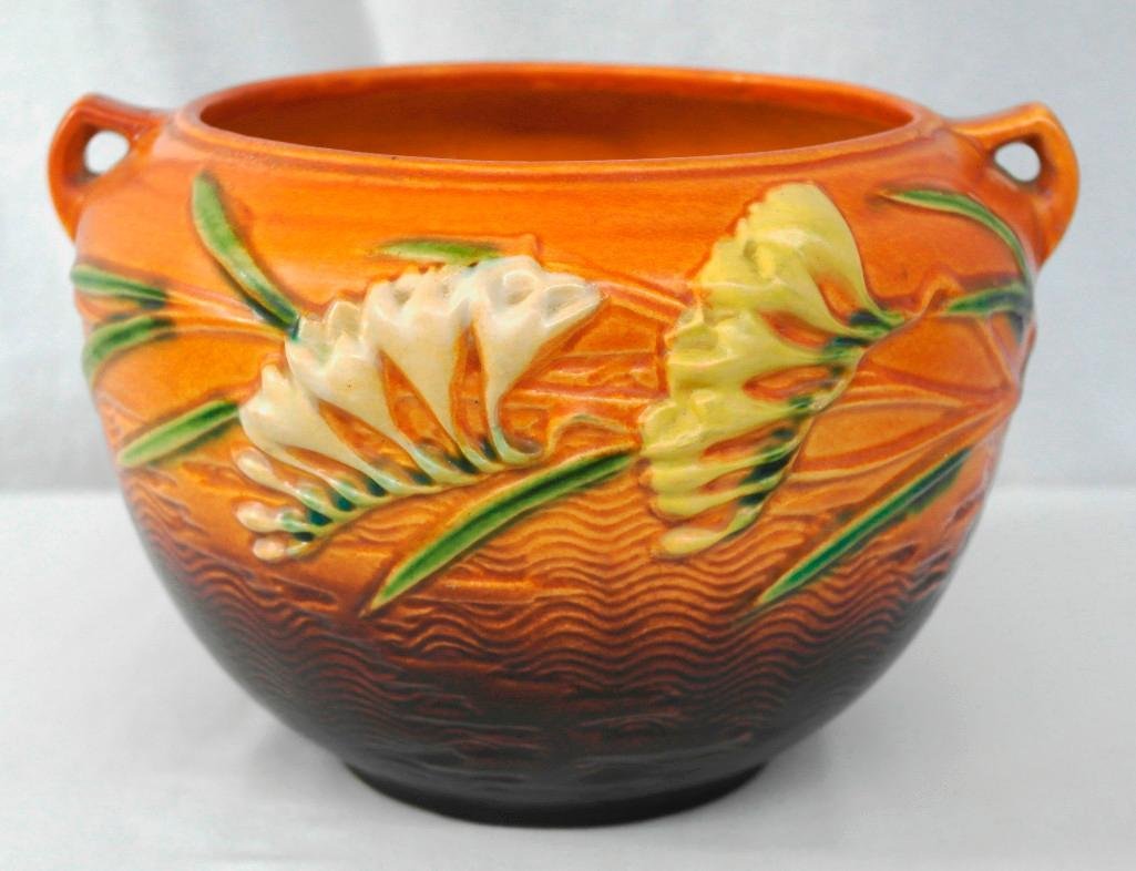 Roseville Pottery Freesia Jardineer (1 of 5)