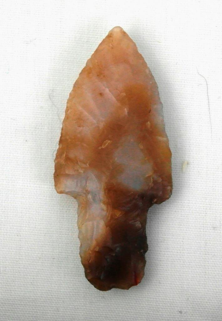 Stemmed Agate Dart Point Found Near The Dalles, Oregon (1 of 2)