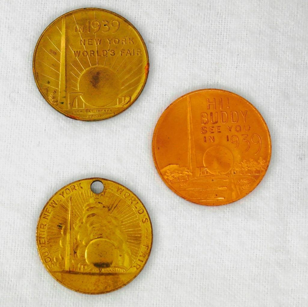 3 New York World's Fair Copper And Brass Coins (1 of 7)