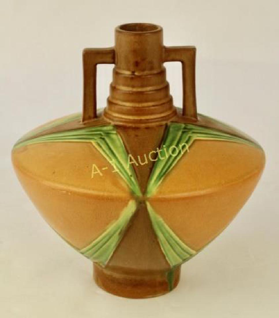 Roseville Futura 409-9 Vase: or the football urn, wide body and small stepped neck with angular handles, great condition, no crazing. 9".