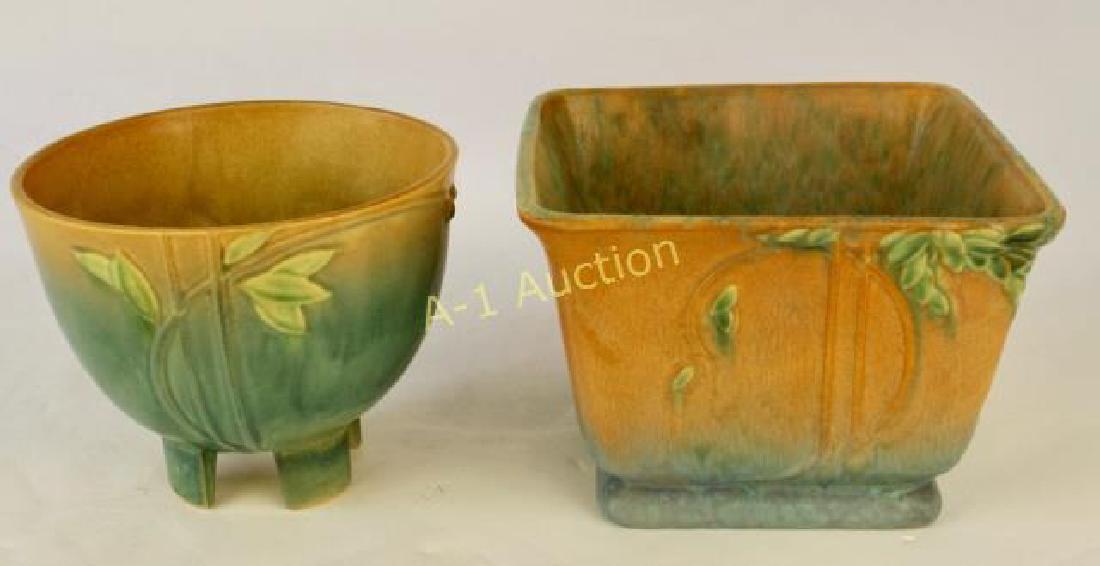 2 Roseville Futura Planters: No. 197-6" and No. 191-8", unsigned, both flawless.
