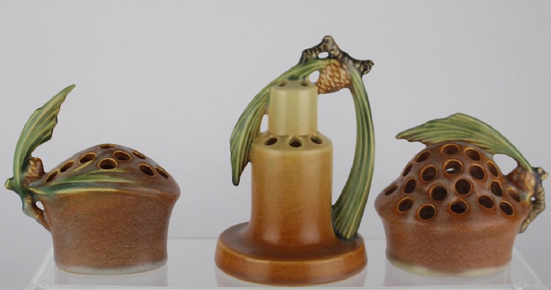 Roseville Brown Pine Cone Group 3. (1 of 4)