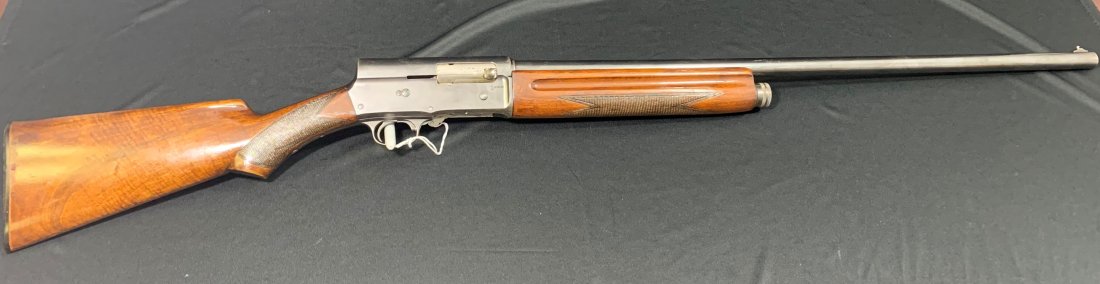 Belgian Browning A5 16 Gauge Semi-Automatic Shotgun: Browning Model A5 16 gauge special steel shotgun semi automatic Serial Number 72924. American 20th Century. Walnut stock, square back action, tubular magazine. Overall 47". Overall condition is excell