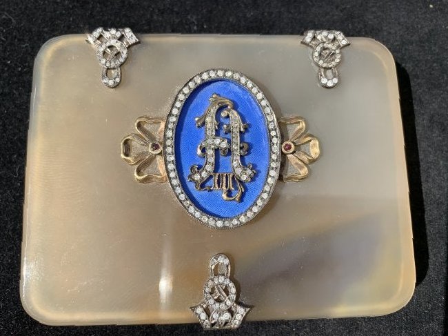 Faberge Enameled Jeweled Agate Box Gold & Diamonds: Faberge Enameled Jeweled Carnelian Agate Box decorated with 14K (Zolotnik) Gold , Sapphires & Diamonds. Hallmarked AH 56. August Holmstrom 1829-1903. Active at Faberge 1857-1903. The box measures 3 1/