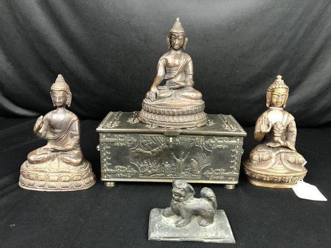 5 Pcs Bronze Buddah, Foo Dog, Casket Lot: 5 Pcs Bronze Buddah, Foo Dog, Casket Lot. Buddahs all measure 6" tall. Foo dog is 2 1/2" tall and casket is 7 1/2" X 3 1/2" x 4". Good condition. Buddah and Foo Dog bronze are Chinese, Casket is made 