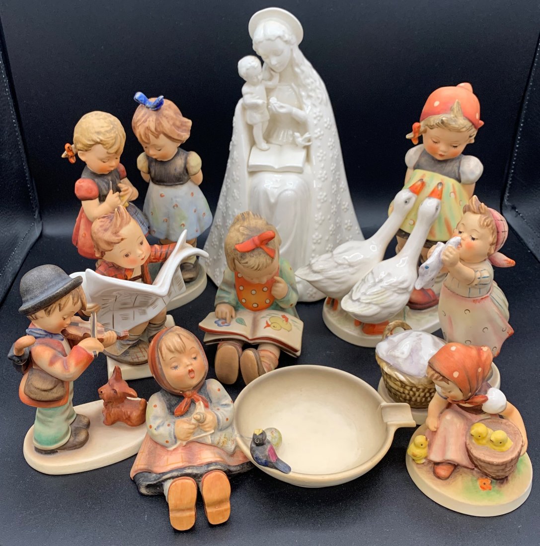 Lot of 9 Hummel Figurines Full Bee: Lot of 9 Hummel figurines Full Bee . Figurine measurements 'Goose girl' 7", 'knitting lesson' 7', 'wash day' 6", 'girl reading a book' 4 1/2", 'girl and chicks' 3 1/2", 'boy playing the violin' 5", 'g