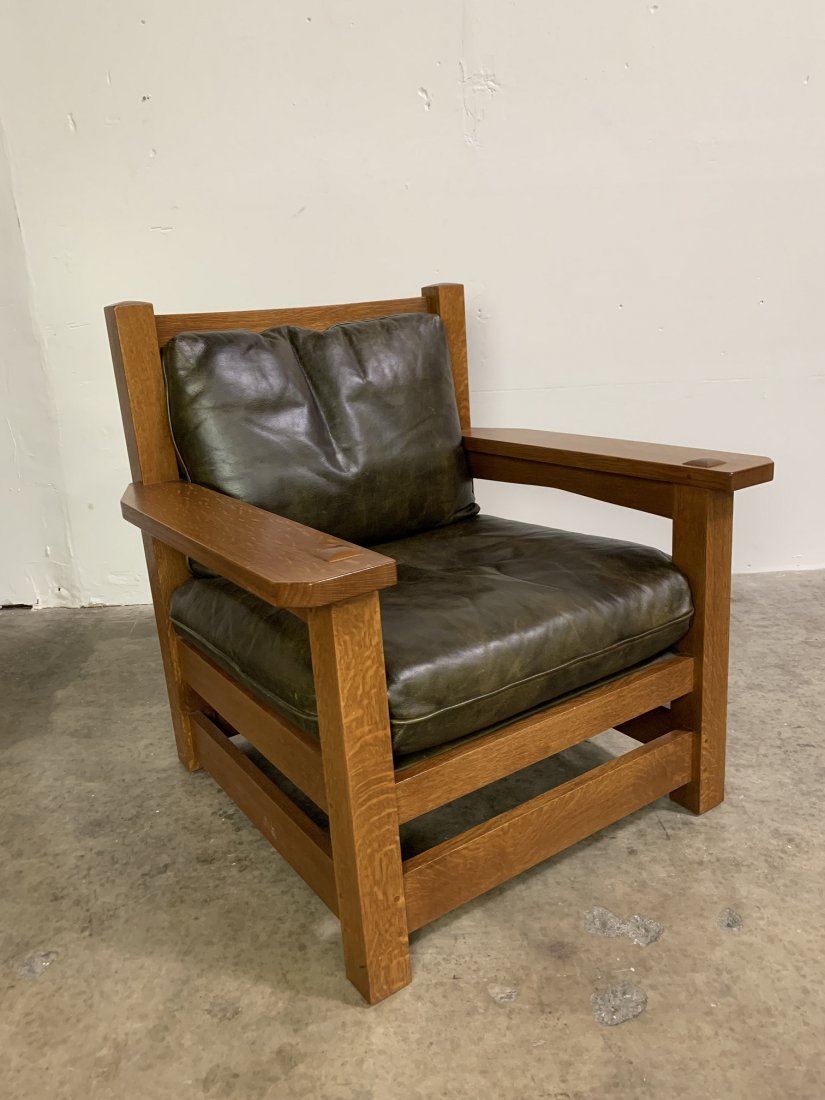 Stickley Fixed Back Morris Oak & Leather Chair: Stickley Fixed Back Morris Oak & Leather Chair. Stickley oak chair with olive green removable cushions. Chair measure H- 36 1/2" X W- 32" X D- 36". In excellent condition.