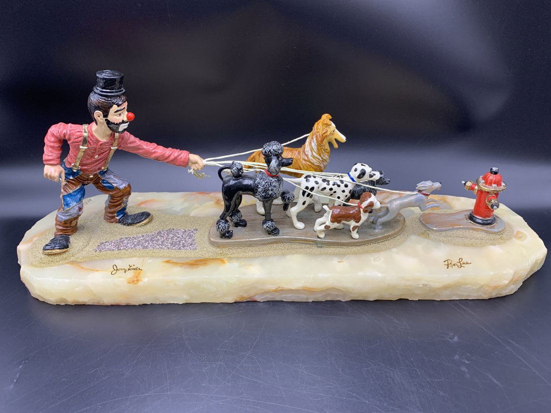 Ron Lee "Who's Walking Who?" Jerry Lewis Coll. 61/5000: Ron Lee "Who's Walking Who" Sculpture Jerry Lewis Collection 61/5000. Signed Ron Lee & Jerry Lewis. Sculpture on marble base measures 8" tall x 21 1/2" long x 6" deep. In excellent condition.