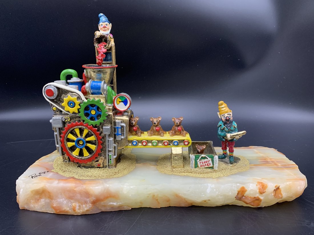 Ron Lee Teddy Bear Factory with Elves Figurine 75/4500: Ron Lee Teddy Bear Factory with Elves Figurine. This item is signed Ron 86 and number 75/4500. Figurine on marble base measures 8" tall x 12" long x 5" deep & weights 9.5 lb. In good condition.