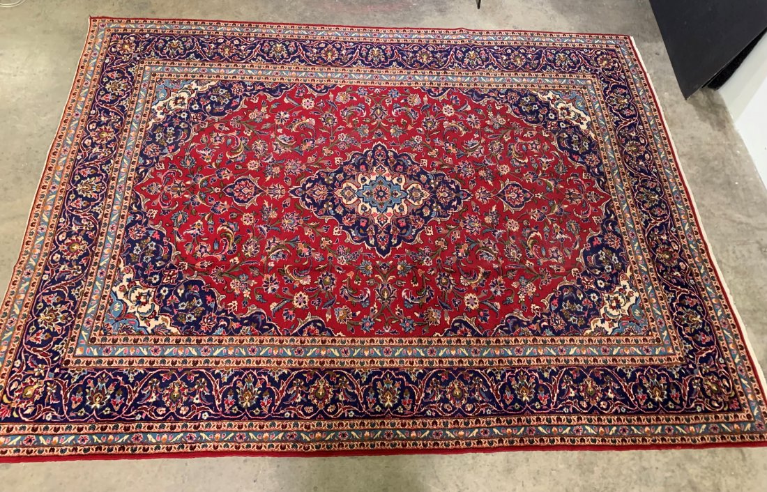 Large Persian Kashan Red Area Rug 118" x 157": Large Persian Kashan red area rug. Measurements: 118" tall x 157" long. In very good condition.
